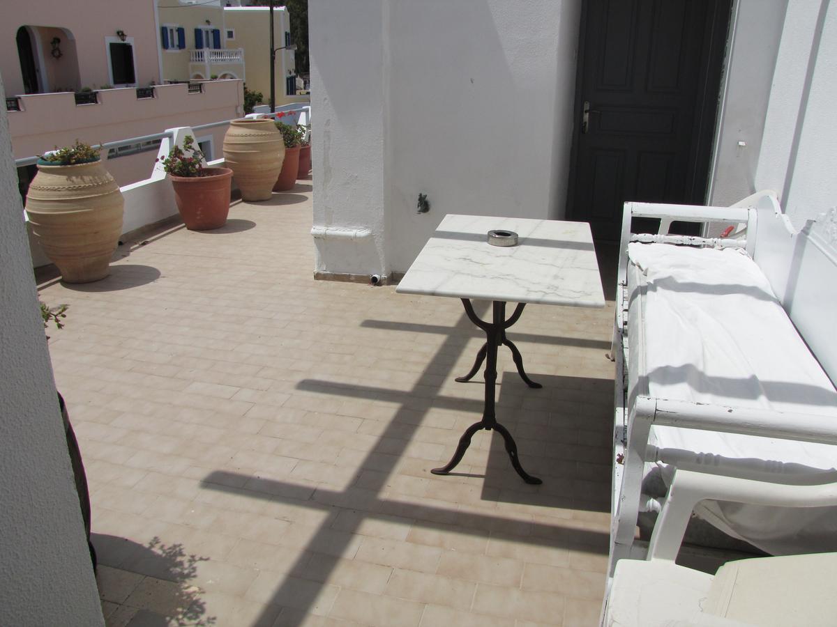 Villa Garden Fira  Extérieur photo