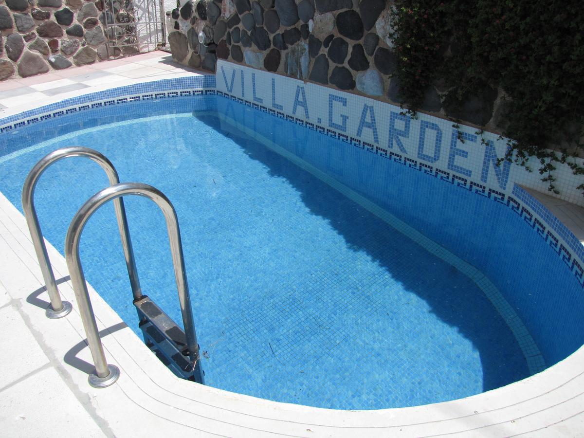 Villa Garden Fira  Extérieur photo